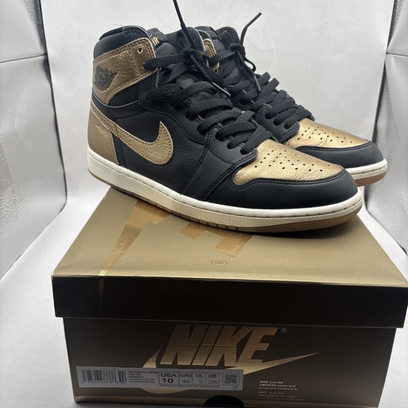 Jordan Other - Nike Air Jordan 1 Retro OG High Black Gold US‎ 10 EXCELLENT! crease protector